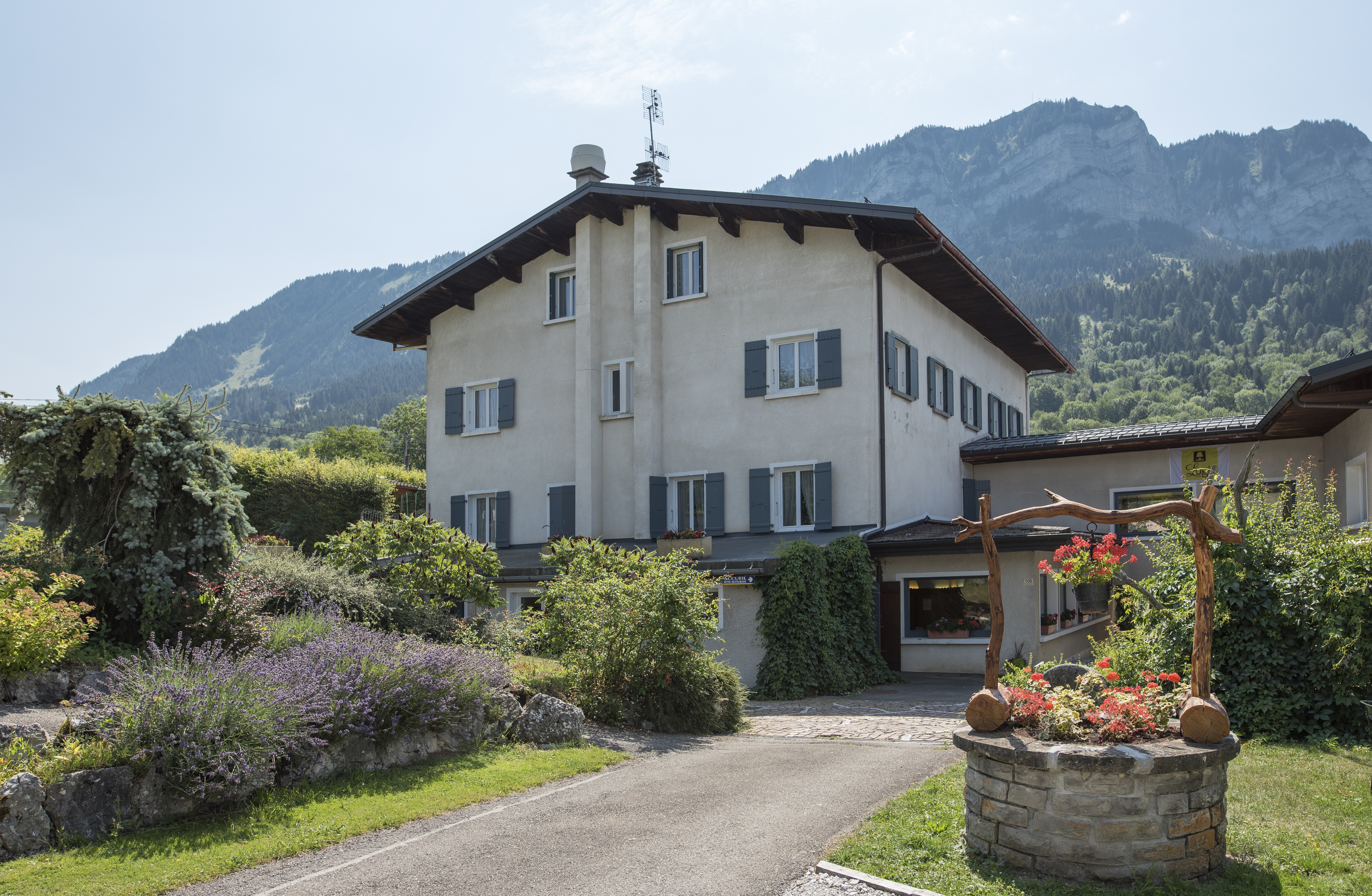 Hôtel Restaurant Bon Séjour 2 étoiles Thollon les Mémises