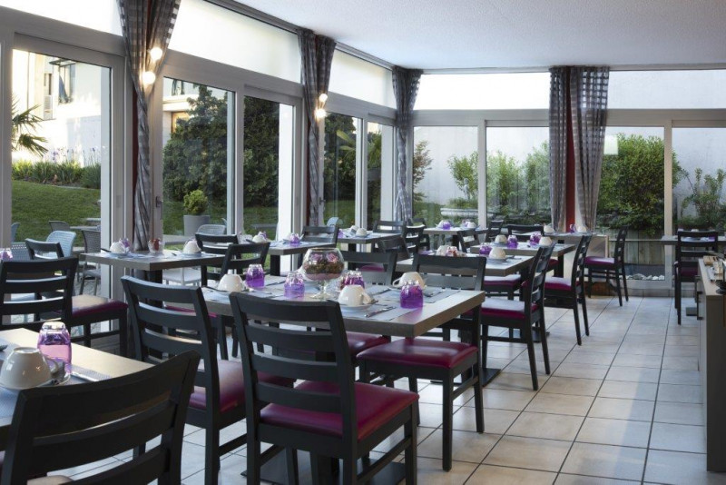 Hôtel de France - salle petit-déjeuner - © Hôtel de France - Evian Hôtel de France - salle petit-déjeuner