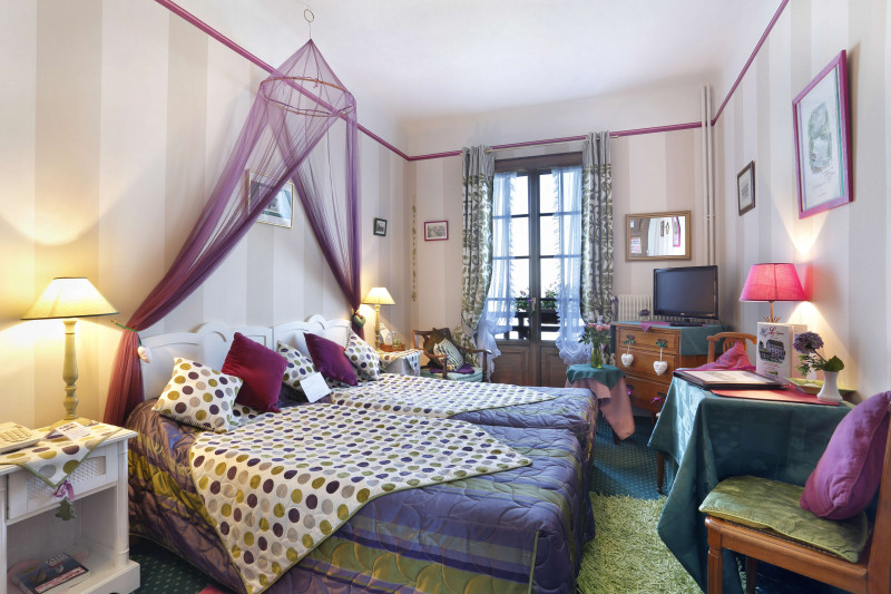 Chambre 6 - © Les Cygnes - Evian Chambre 6