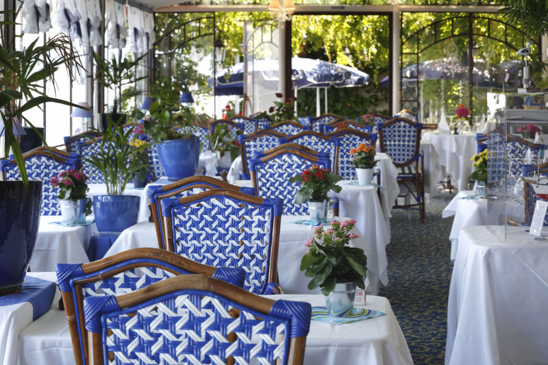 Restaurant-Terrasse - © Les Cygnes - Evian Restaurant-Terrasse