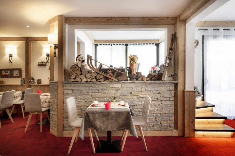 salle de petit-déjeuner 2 - © hôtel Littoral salle de petit-déjeuner 2