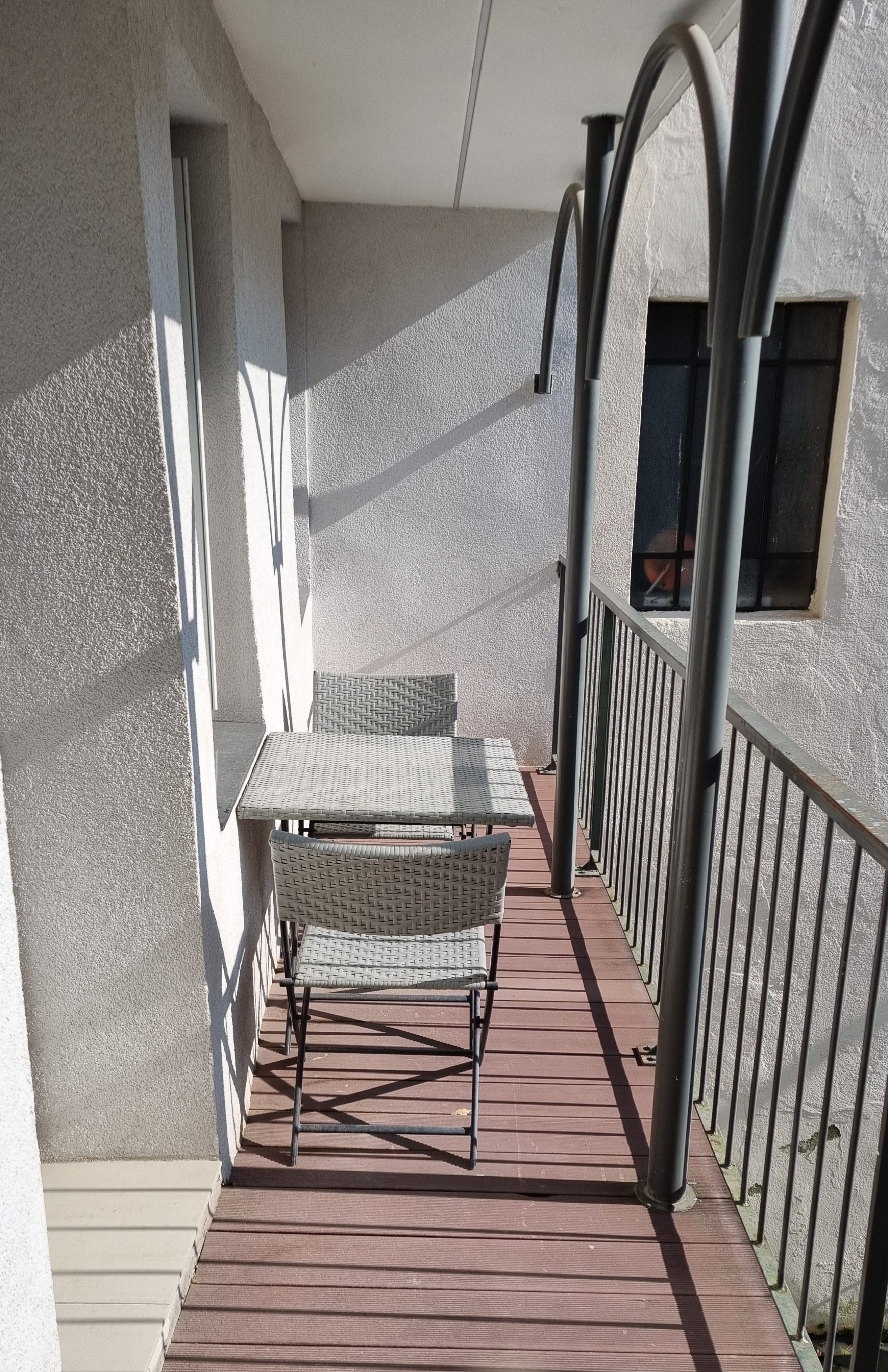 F2 flat of 34 m2 in a building_Évian-les-Bains