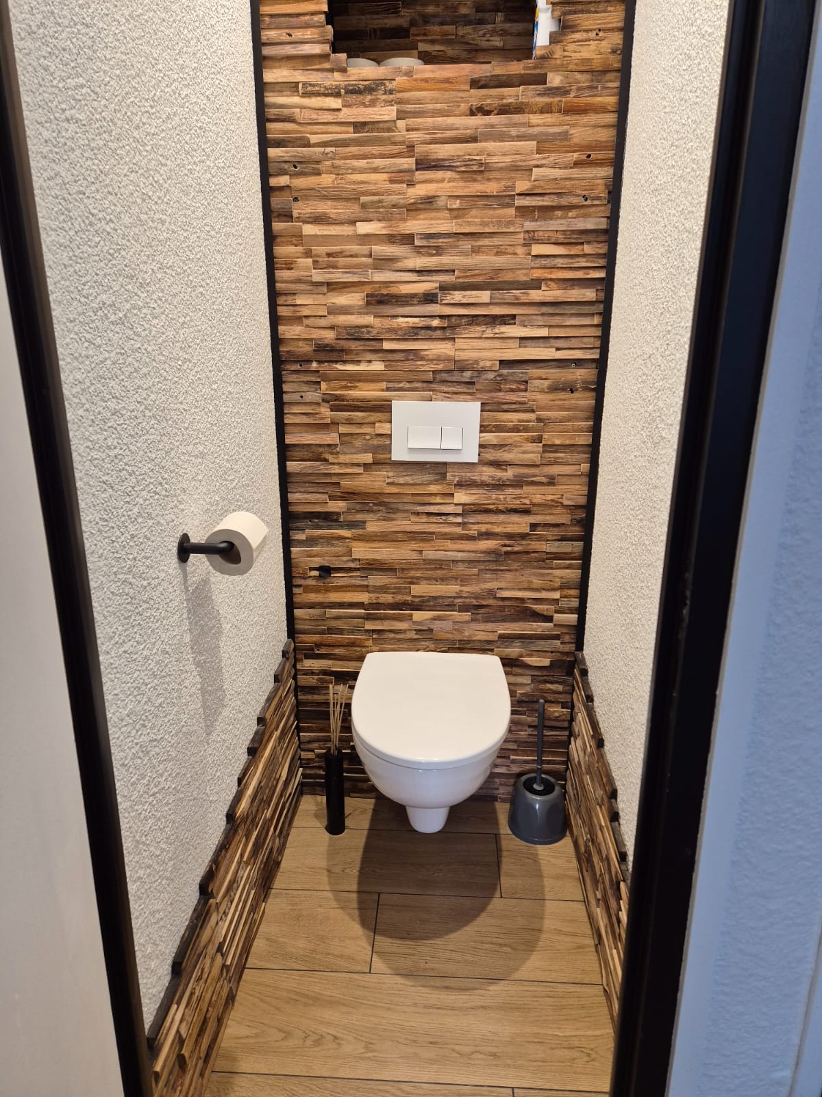 F2 flat of 34 m2 in a building_Évian-les-Bains